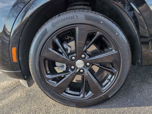 Used 2021 Buick Envision Essence w/ Sport Touring Package image 31