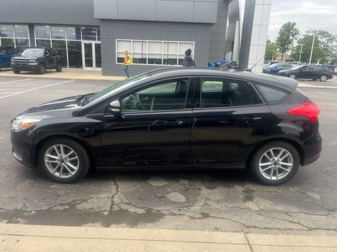 Used 2017 Ford Focus SE FWD image 10