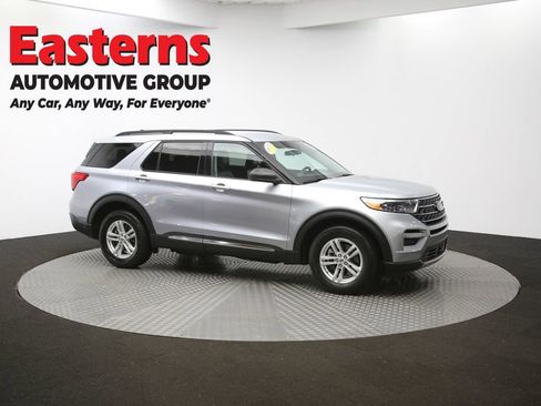 Used 2023 Ford Explorer XLT w/ Equipment Group 202A image 48