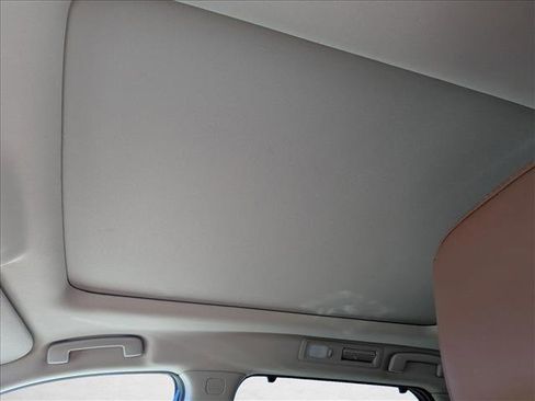 Certified 2025 Nissan Pathfinder Platinum image 11