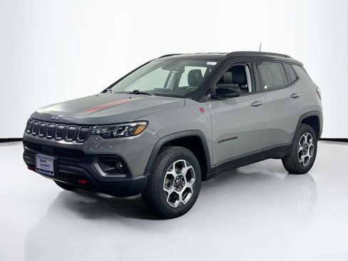 Used 2022 Jeep Compass Trailhawk AWD/4WD image 1