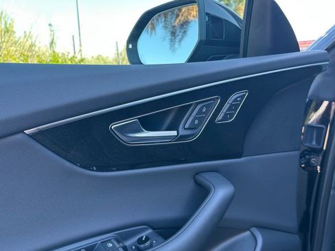 New 2025 Audi Q8 Premium image 74