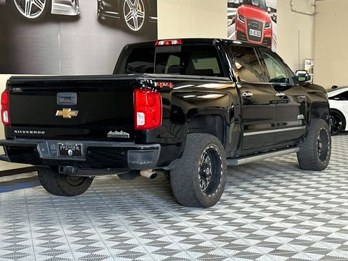 Used 2018 Chevrolet Silverado 1500 High Country AWD/4WD image 4