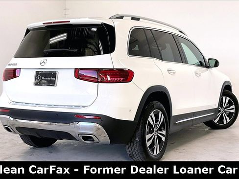 Used 2025 Mercedes-Benz GLB 250 image 12