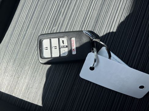 Used 2016 Honda Pilot Elite image 37
