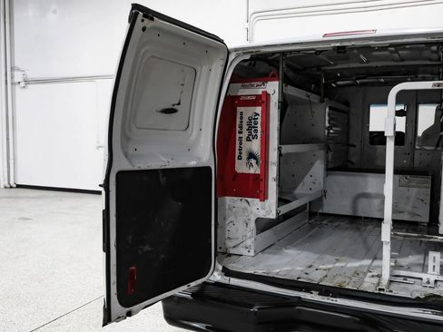 Used 2014 Ford E-350 and Econoline 350 Super Duty w/ Power Group image 48