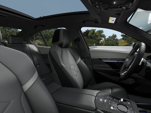 New 2027 BMW 550e xDrive 550e xDrive Sedan image 9