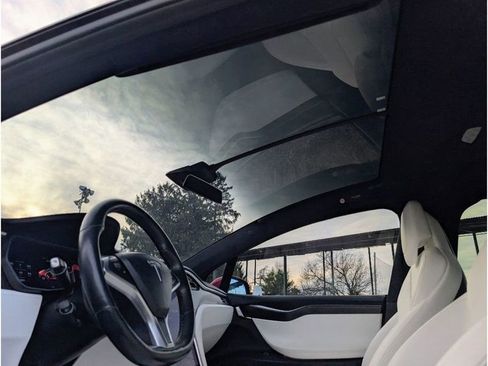 Used 2017 Tesla Model X 100D image 15