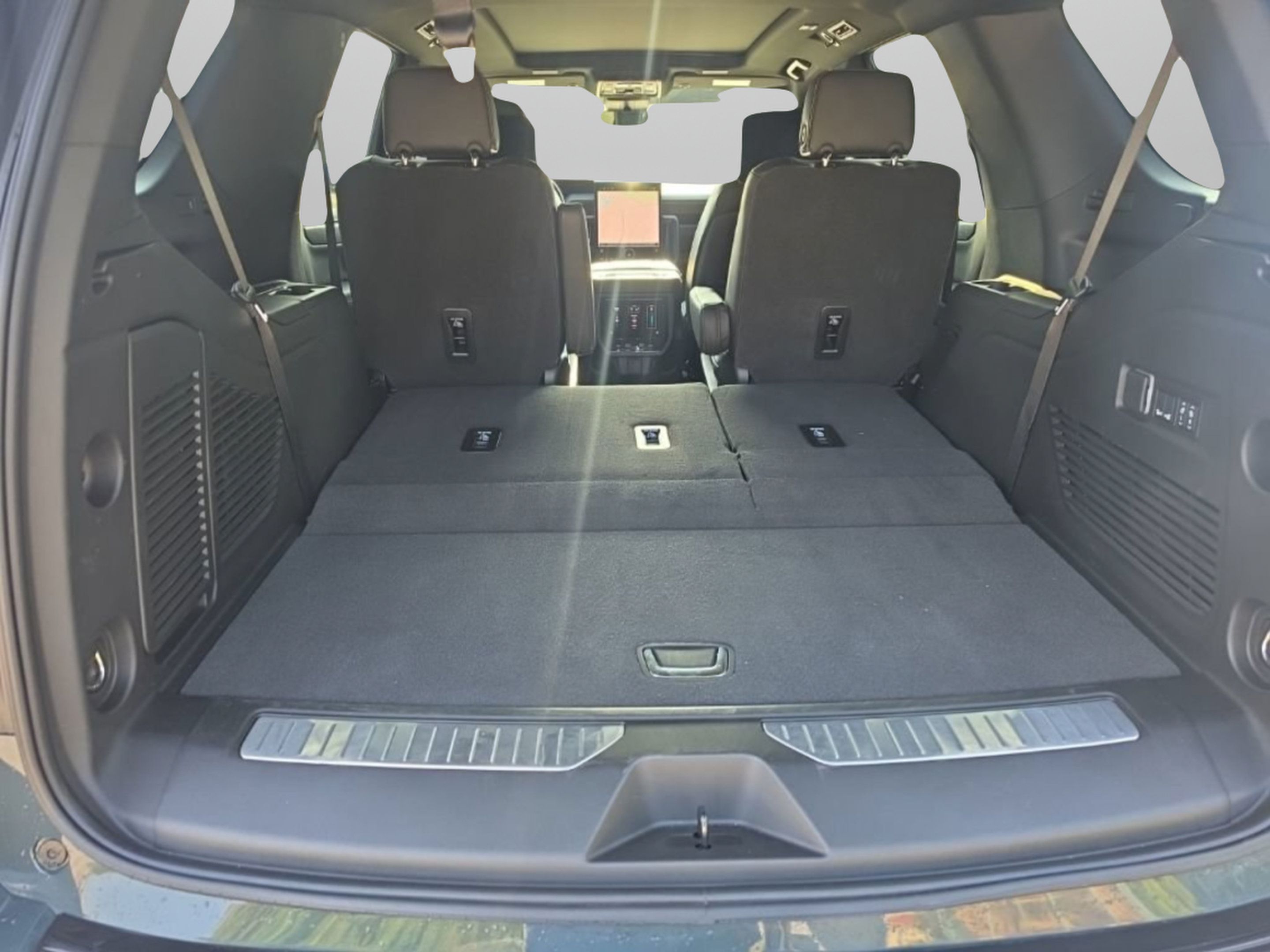 Used 2026 GMC Yukon AT4 Ultimate AWD/4WD image 11