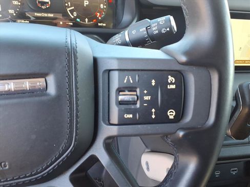 Used 2023 Land Rover Defender 110 X-Dynamic SE image 16