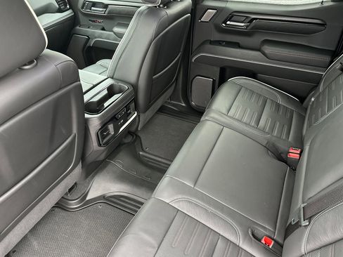 Used 2025 GMC Sierra 1500 AT4X image 13