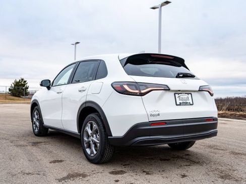 Certified 2026 Honda HR-V LX image 5