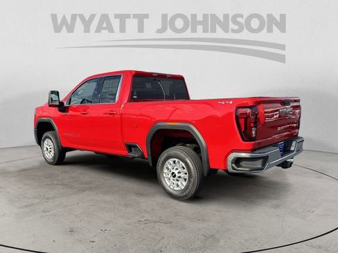 New 2026 GMC Sierra 2500 SLE image 3