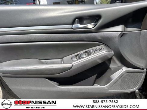 Certified 2022 Nissan Altima 2.5 SV image 17