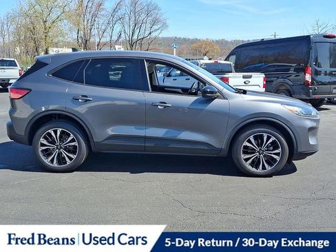 Certified 2022 Ford Escape SE w/ SE Sport Appearance Package image 13