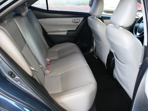 Used 2014 Toyota Corolla LE image 23