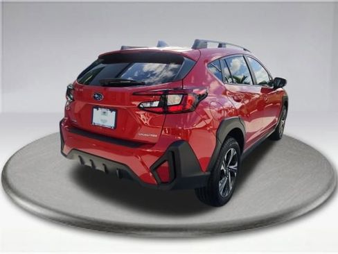 Used 2025 Subaru Crosstrek 2.0i Premium image 11
