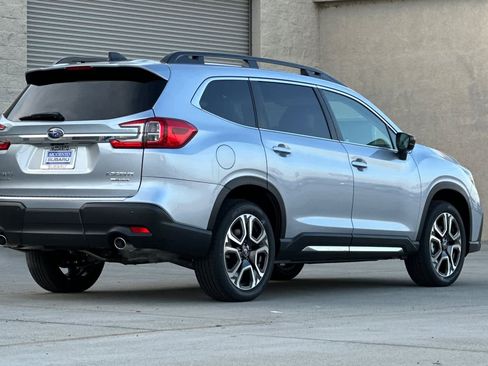 New 2026 Subaru Ascent Limited image 3