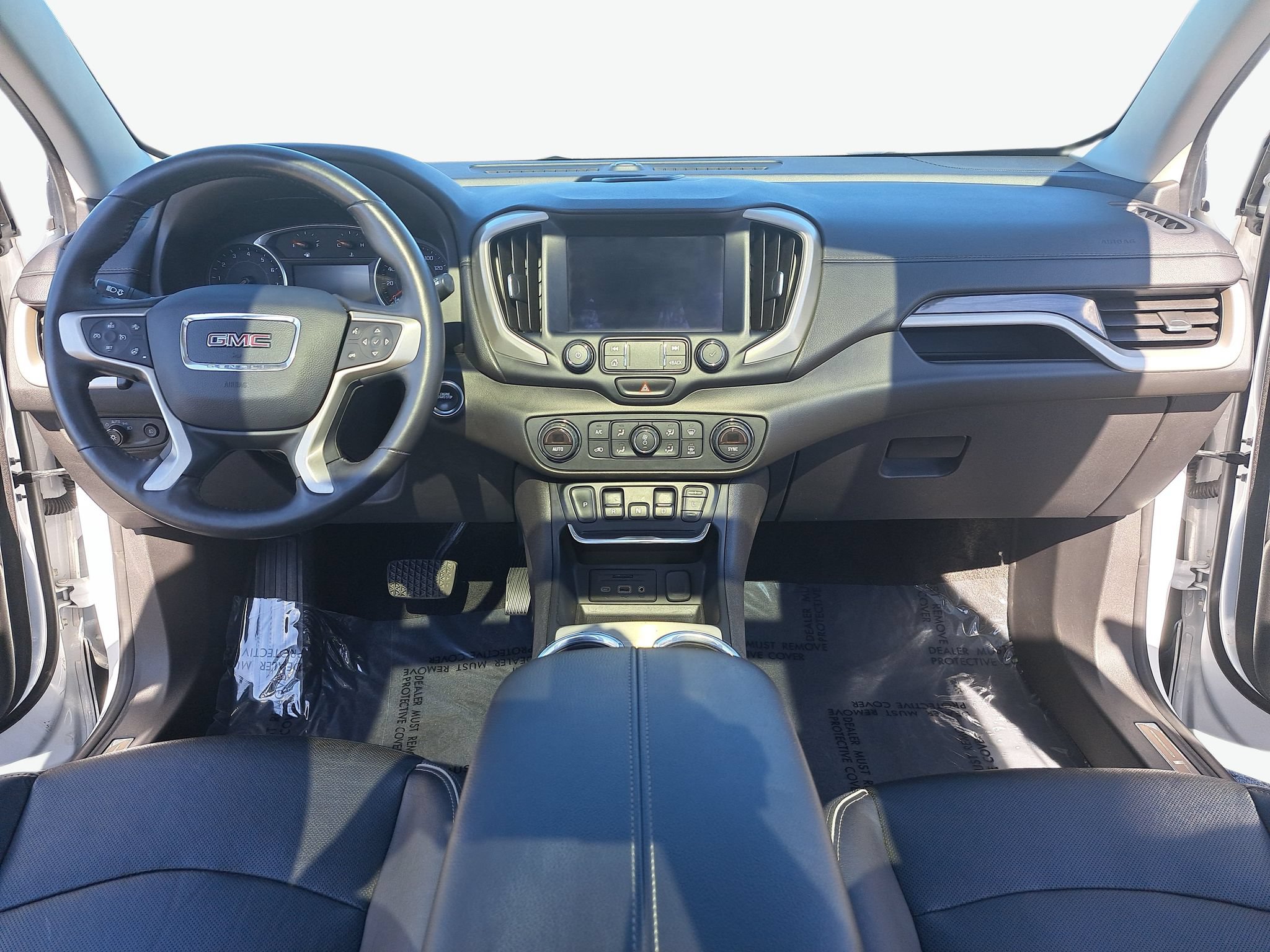 Used 2020 GMC Terrain Denali w/ Denali Premium Package AWD/4WD image 9