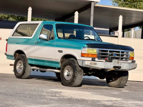 Used 1995 Ford Bronco AWD/4WD image 2