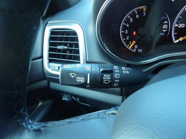 Used 2022 Jeep Grand Cherokee Laredo X AWD/4WD image 18