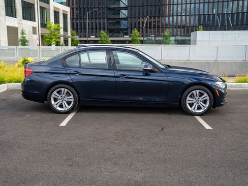 Used 2016 BMW 328i xDrive Sedan AWD/4WD image 8