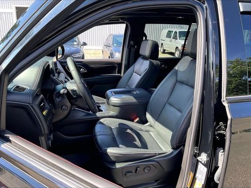 Used 2024 Chevrolet Tahoe RST w/ Luxury Package AWD/4WD image 10
