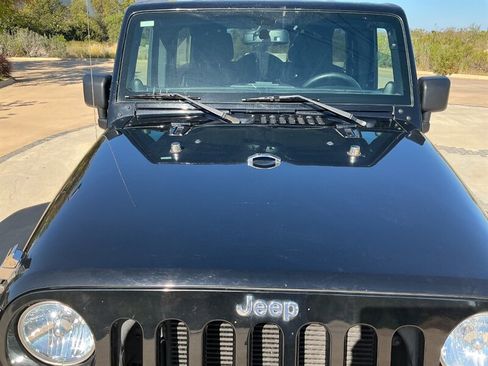 Used 2014 Jeep Wrangler Unlimited Sport w/ Quick Order Package 24S AWD/4WD image 4