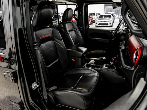 Used 2020 Jeep Gladiator Rubicon w/ Dual Top Group AWD/4WD image 45