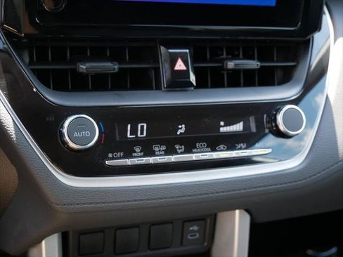 Certified 2025 Toyota Corolla Cross LE AWD/4WD image 21