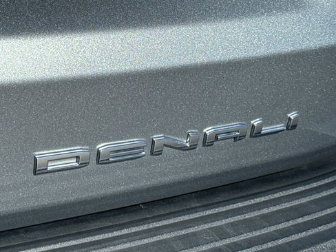 Certified 2024 GMC Yukon Denali Ultimate image 13