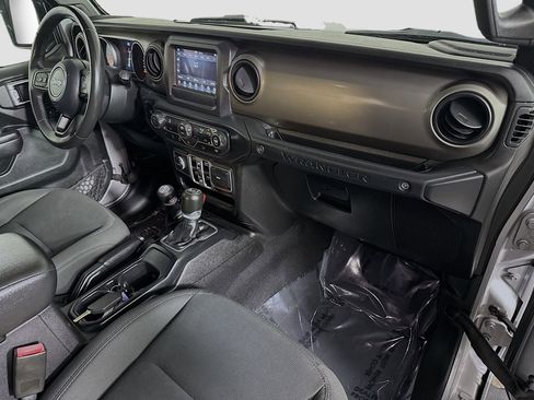 Used 2018 Jeep Wrangler Unlimited Sport S image 30