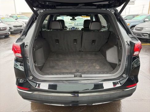 Used 2023 Chevrolet Equinox RS w/ RS Leather Package image 21