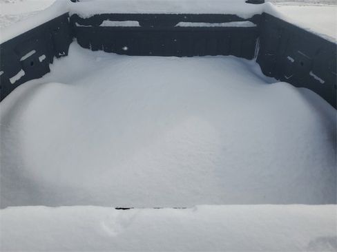 Used 2024 Chevrolet Silverado 2500 LT w/ Convenience Package image 8