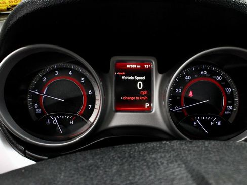 Used 2019 Dodge Journey SE w/ Connectivity Group FWD image 26