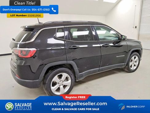 Used 2018 Jeep Compass Latitude w/ Popular Equipment Group FWD image 4