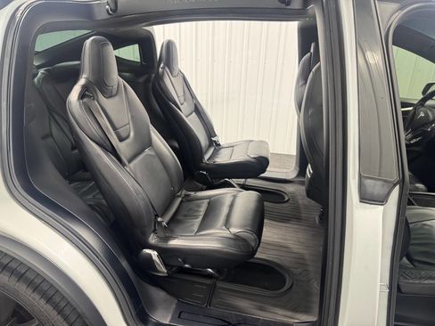 Used 2017 Tesla Model X P100D image 34