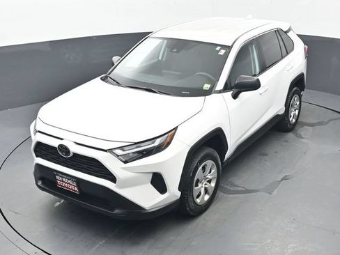 Certified 2023 Toyota RAV4 LE AWD/4WD image 36