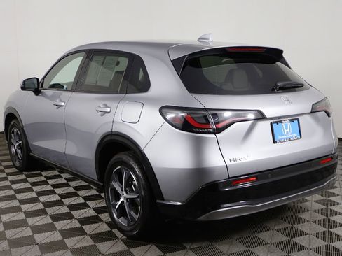 Used 2025 Honda HR-V EX-L image 9