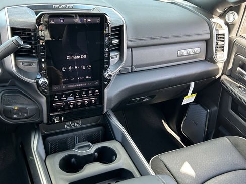 New 2026 RAM 3500 Laramie AWD/4WD image 13