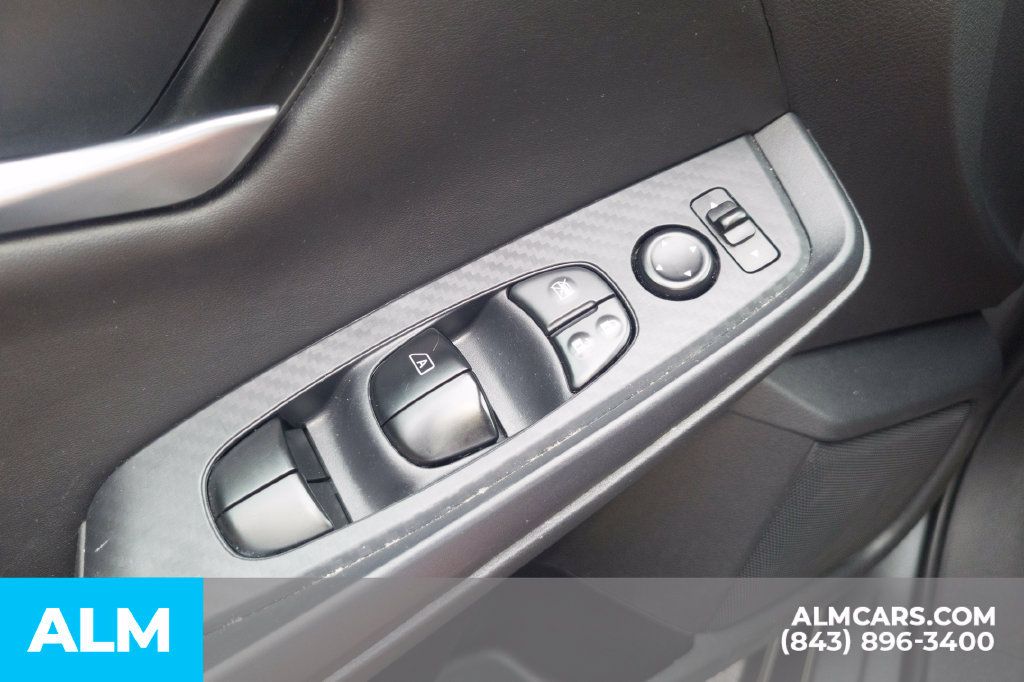Used 2024 Nissan Sentra SV FWD image 17