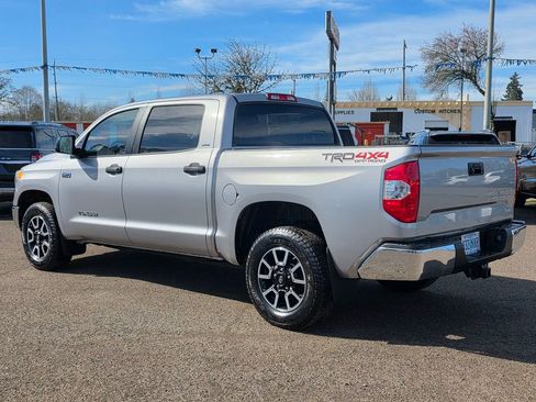 Used 2017 Toyota Tundra SR5 w/ TRD Off Road Package image 34