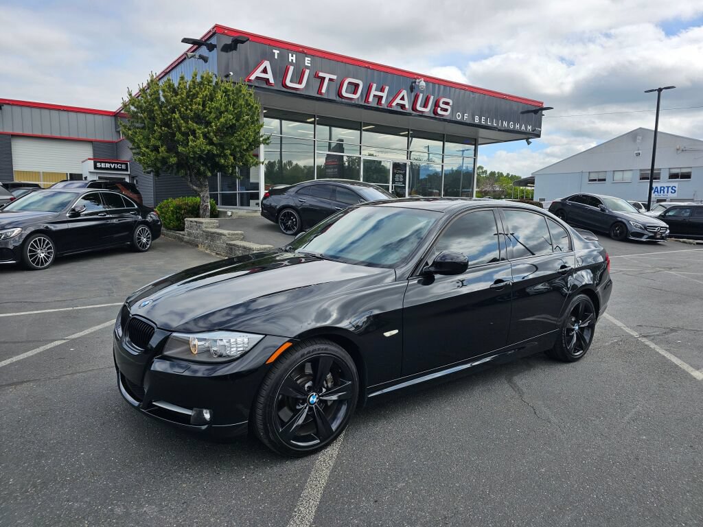 Used 2009 BMW 335i xDrive Sedan AWD/4WD image 1