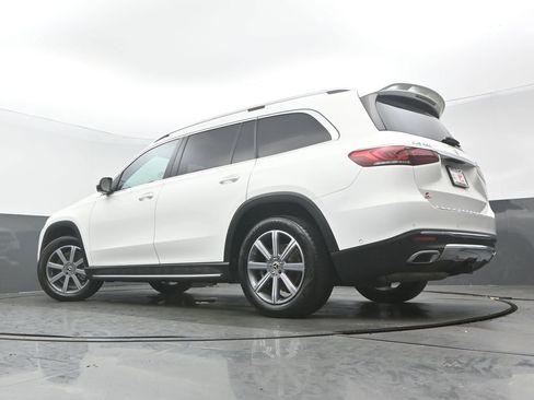 Used 2021 Mercedes-Benz GLS 450 4MATIC image 31