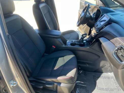 Used 2023 Chevrolet Equinox RS FWD image 15
