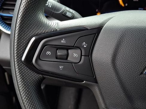 Used 2024 Chevrolet Trax LT FWD image 17
