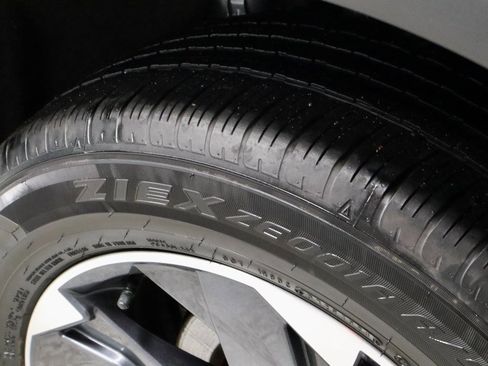 Certified 2025 Nissan Rogue SV image 19