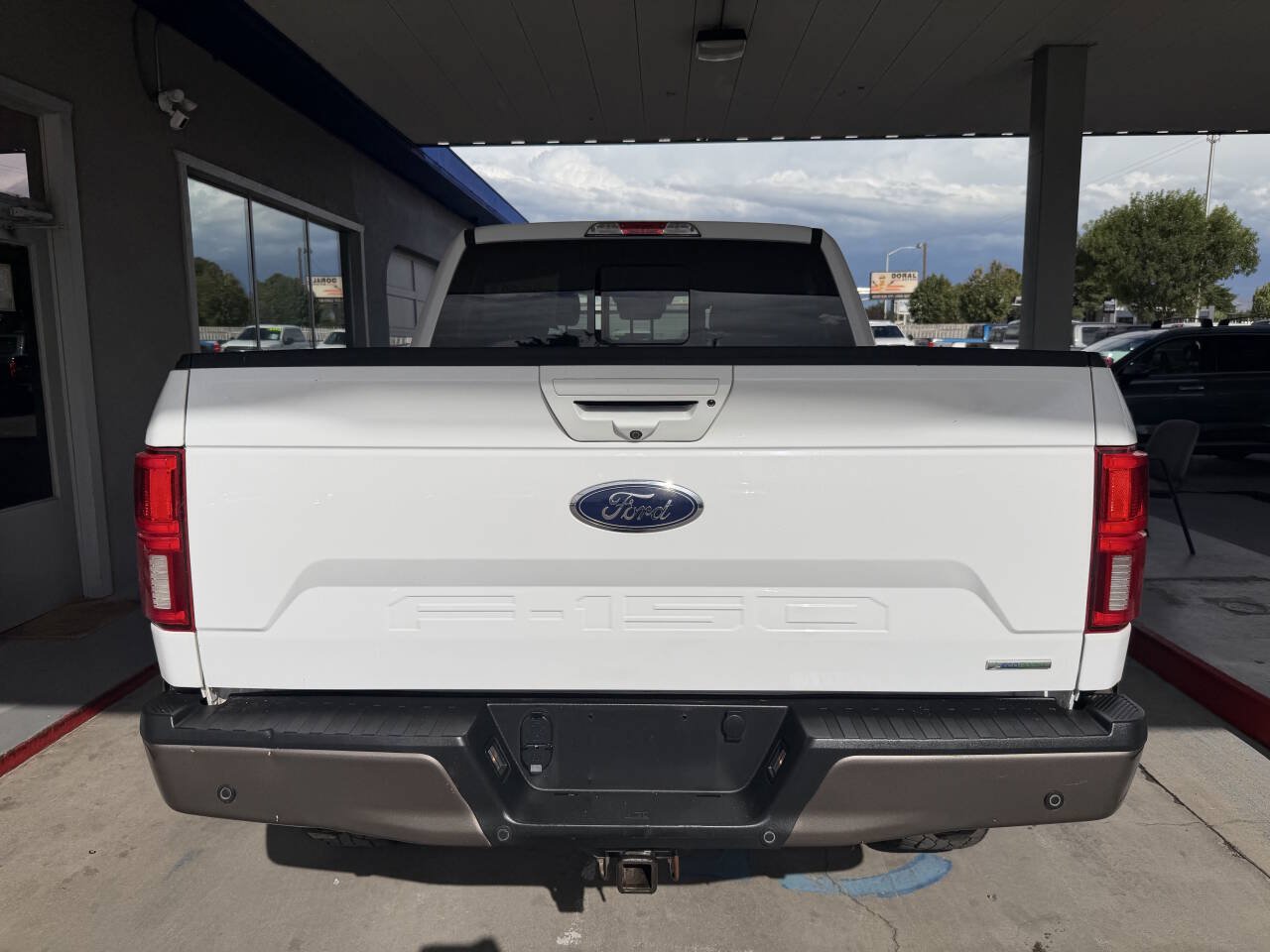 Used 2019 Ford F150 Lariat w/ Equipment Group 501A Mid AWD/4WD image 7
