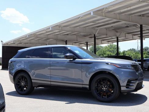 Used 2026 Land Rover Range Rover Velar Dynamic SE AWD/4WD image 4