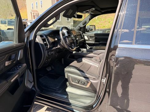 Used 2019 RAM 1500 Limited AWD/4WD image 11